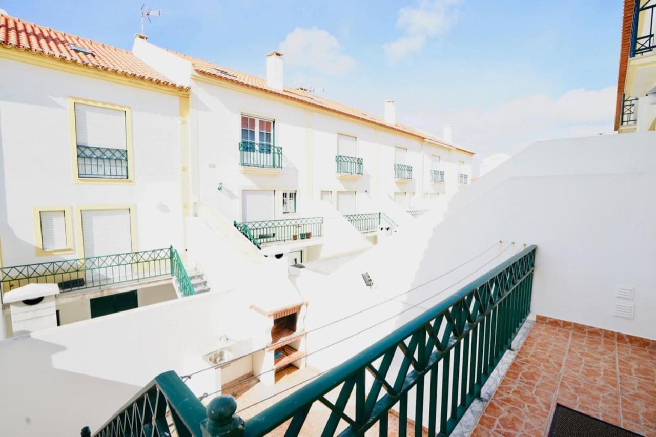 Baleal Happiness Surf House Villa Ferrel  Exterior photo